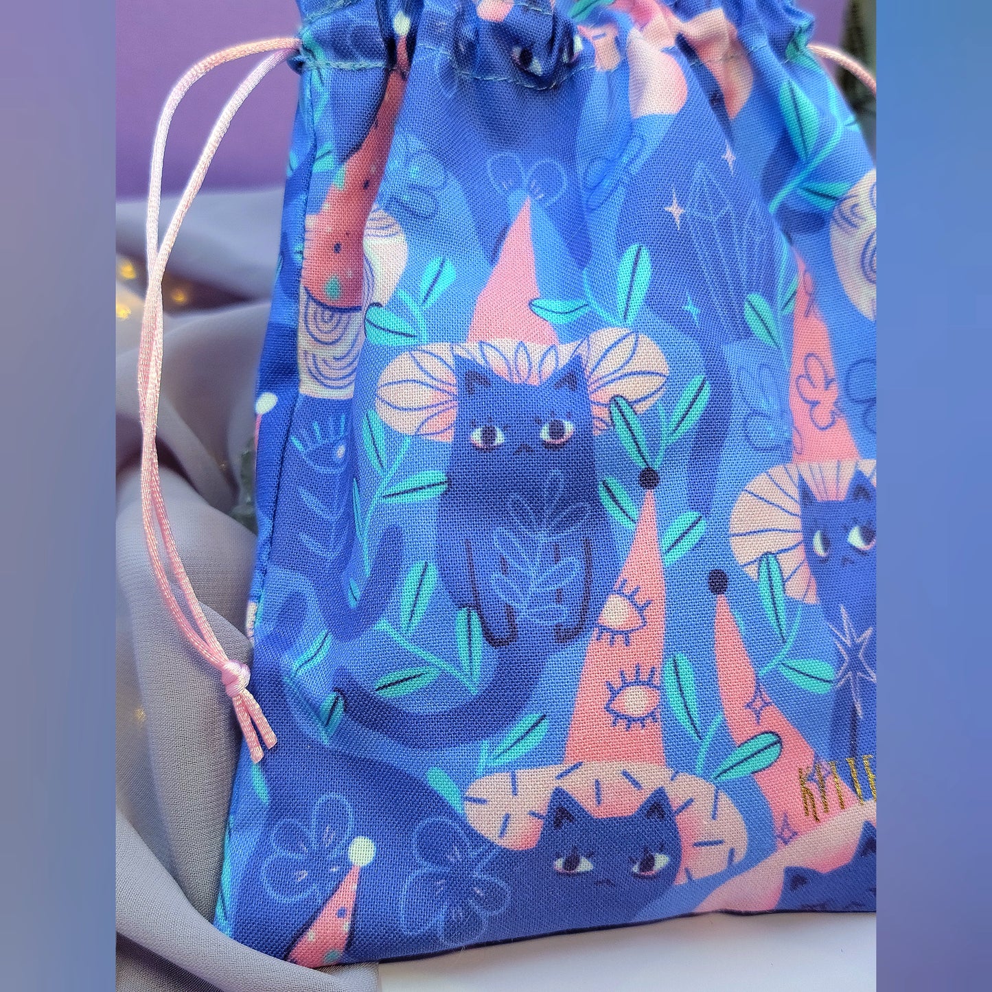 Mystical Witchy Kitty Crystal Trinket Pouch